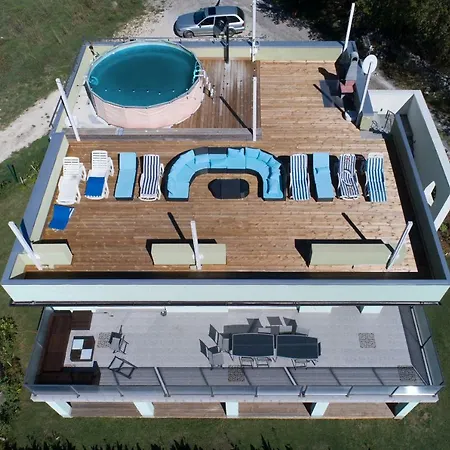 Vikendica Magic View